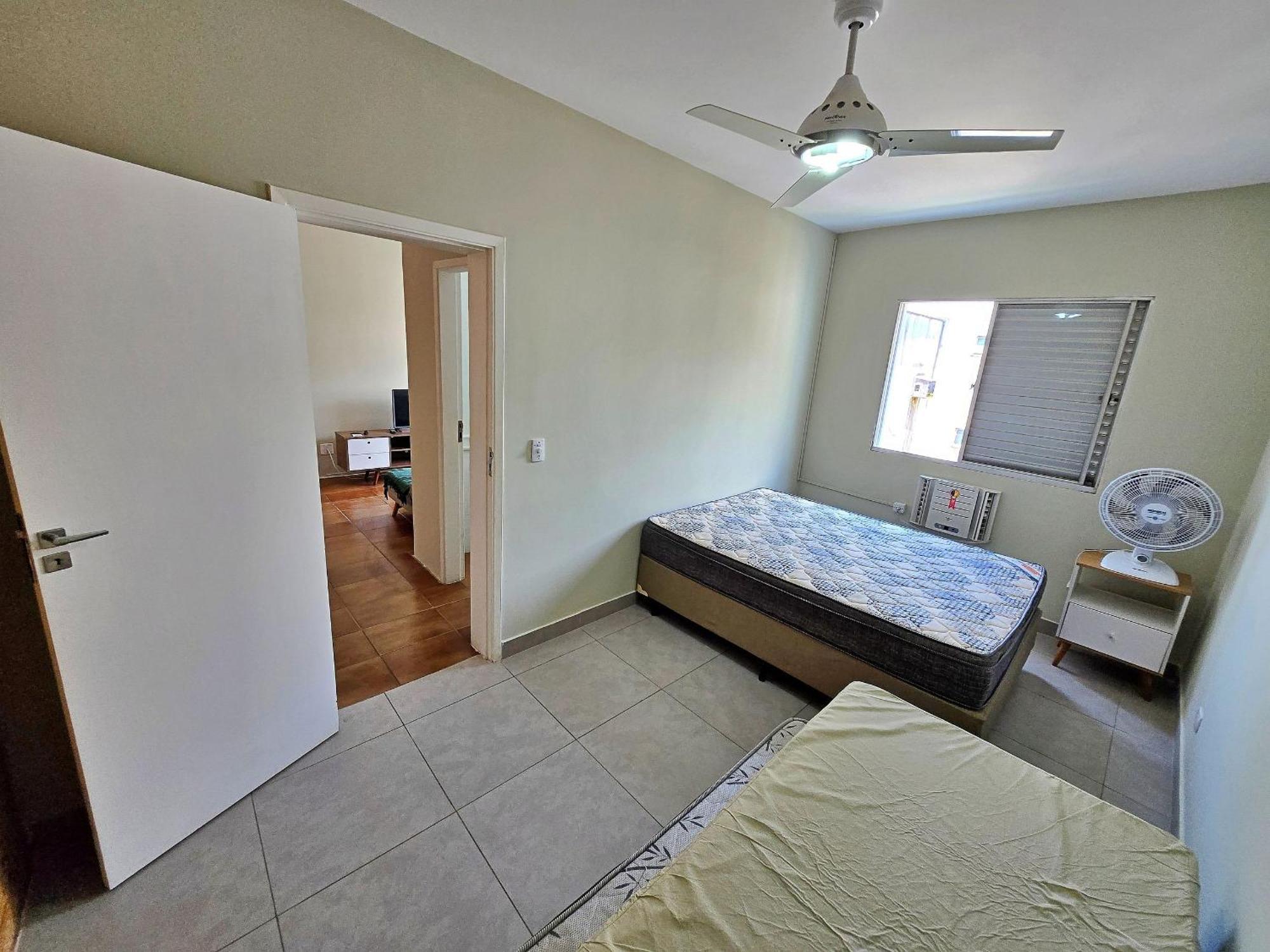 Ap 01 Dorm Prox De Tudo! Wi-fi, Ar Cond Guarujá
